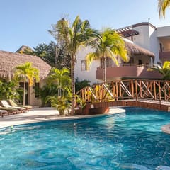 Private Rooftop Penthouse w/ Jacuzzi & Concierge