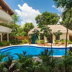 Terrace Condo w/ Pool & Concierge Service
