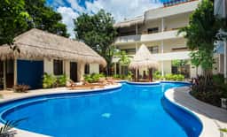 Terrace Condo w/ Pool & Concierge Service - Image 5