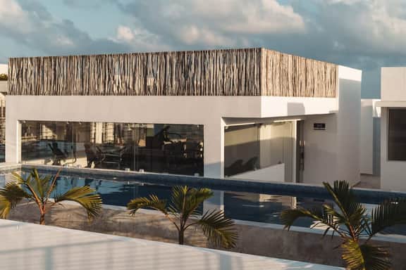 Rooftop Pool + Gym + Laundry + Coworking + Cinema - Image 2