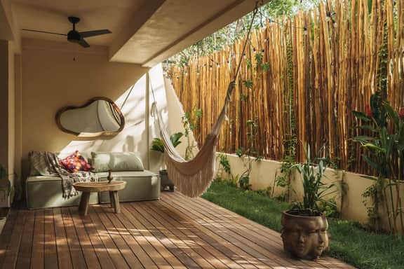 Perfect for 10 Guests w/ Rooftop & Jungle Views - Image 4