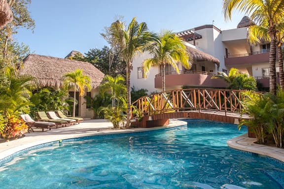 Private Rooftop Penthouse w/ Jacuzzi & Concierge - Image 1